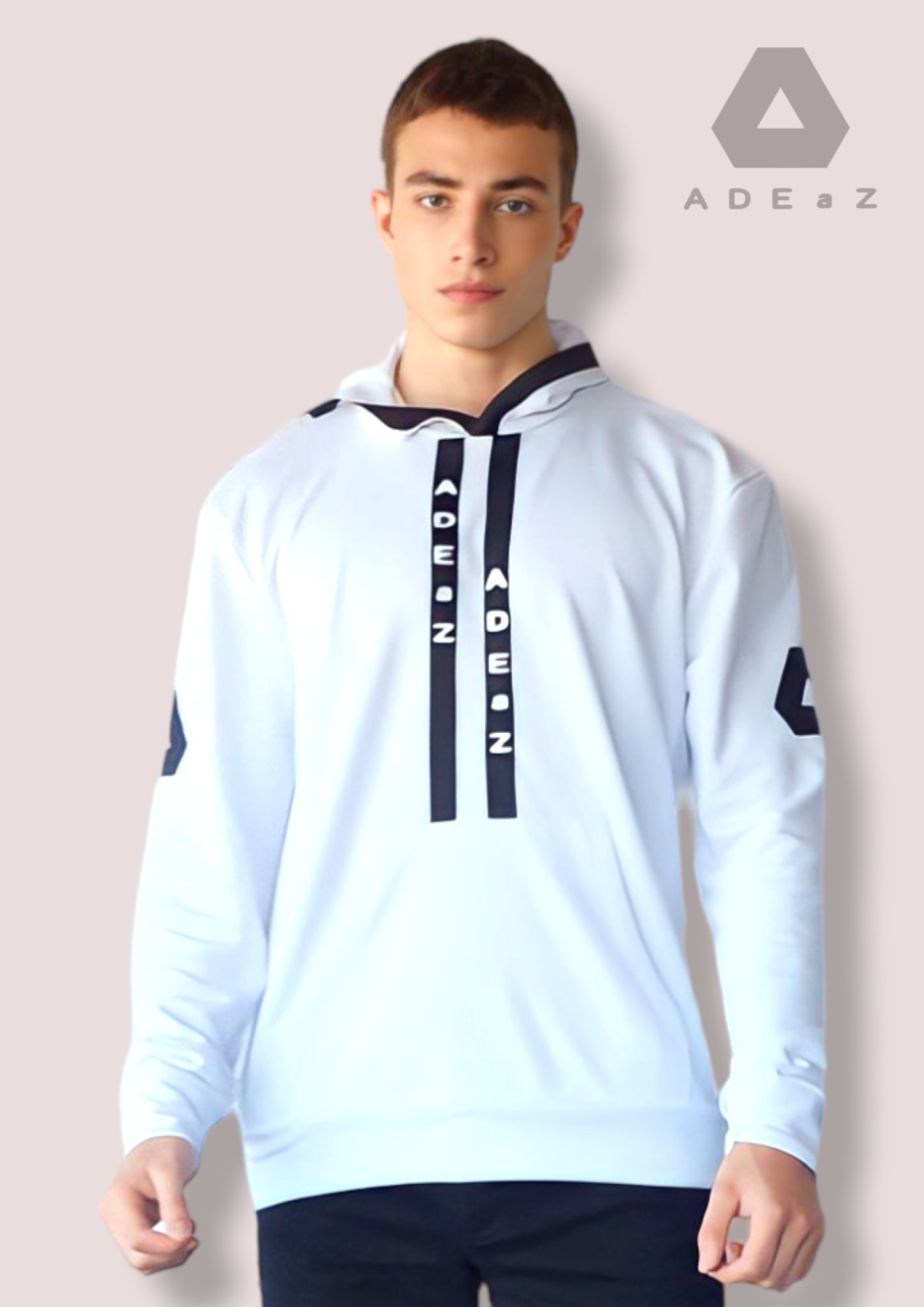 Men's Fashion Hoodie with Stripe: Trendy hoodie for men with a fashionable stripe accent.